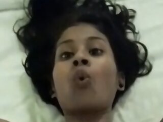 Mallu college girl fucks..